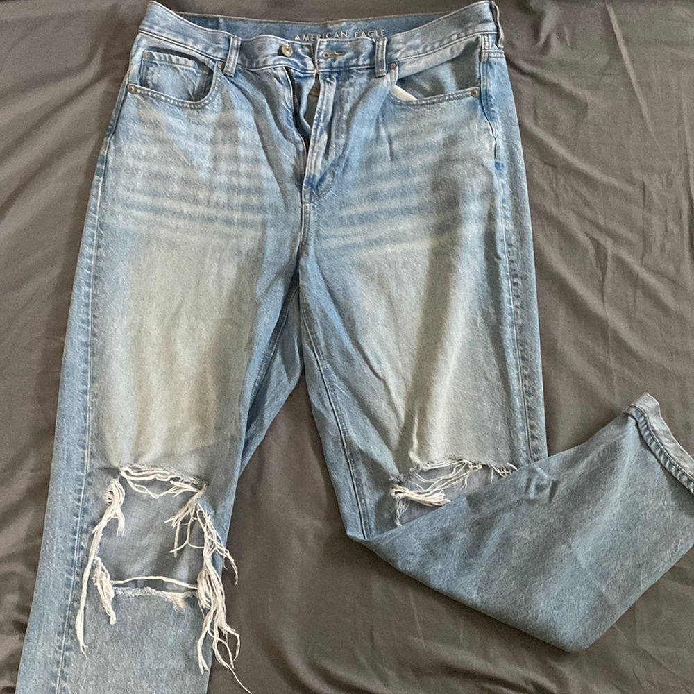 Light wash American Eagle jeans
